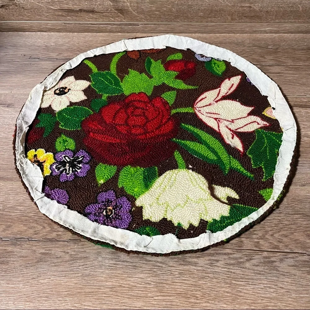 Vintage Handmade 16” Round Plush Latch‎ Hook Rug with Flowers Cottagecore Roses